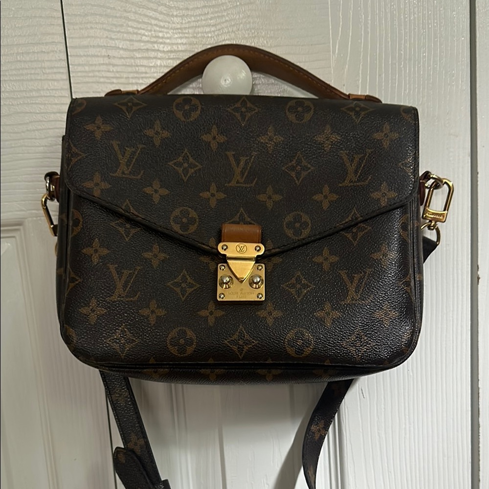 Louis Vuitton Brown Crossbody Bag with Monogram Canvas